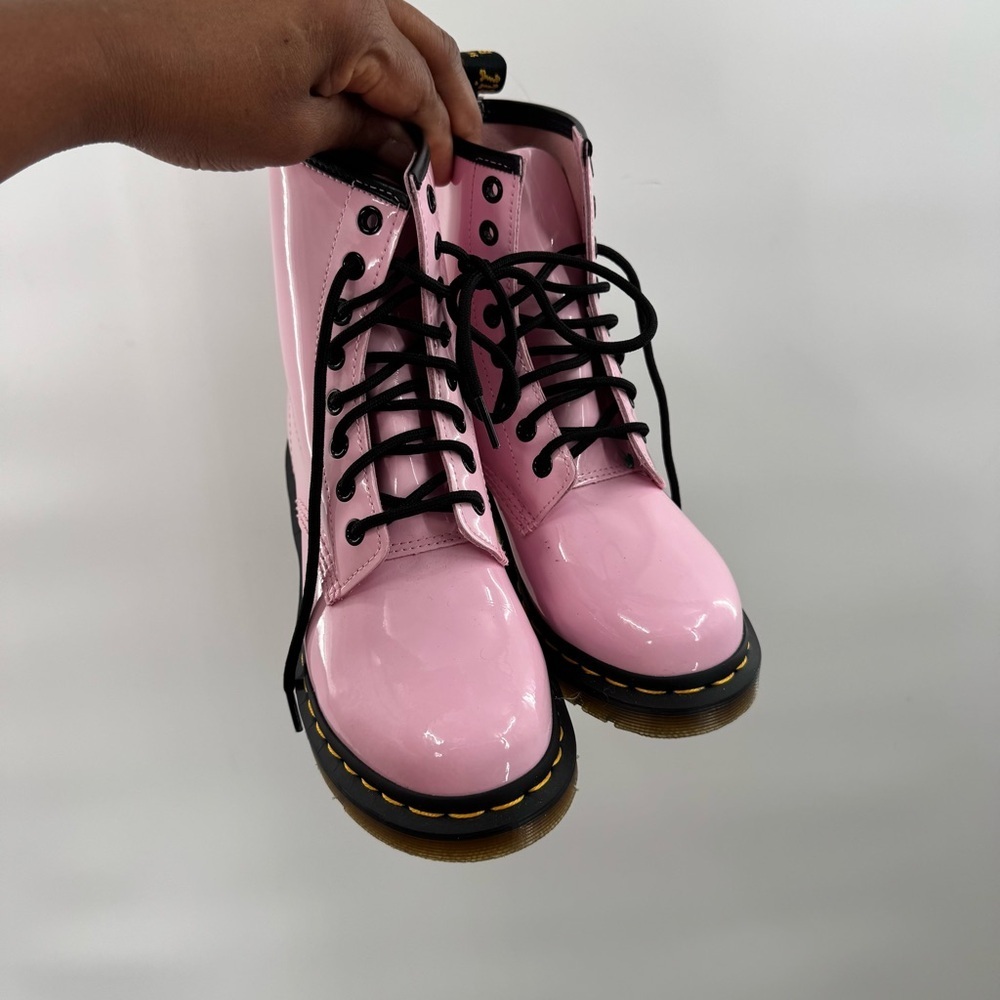 Dr. Martens pink Patent Leather Lace-Up Shoes women’s size 5 - Picture 2 of 15